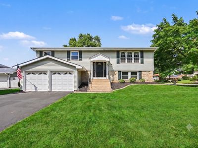 101 S Lancaster Dr