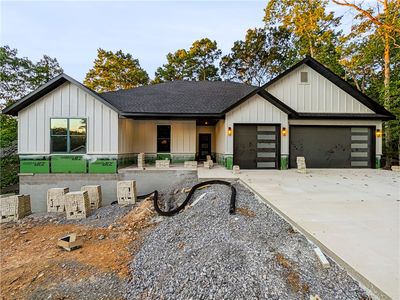 9 Winters Ln