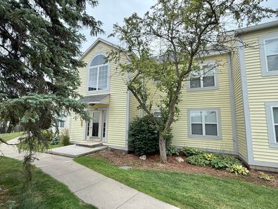 2203 S Huron Pkwy APT 4