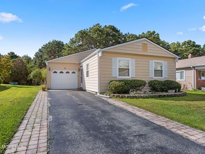 77 Chesterfield Lane