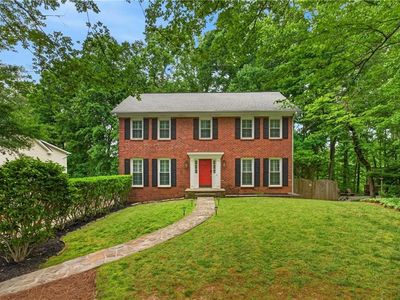 Property at 8571 Birch Hollow Dr, Roswell, GA