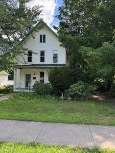 24 Court St