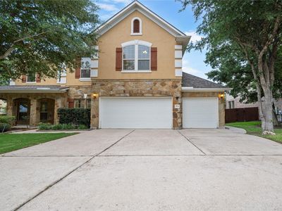 3904 Avery Woods Ln