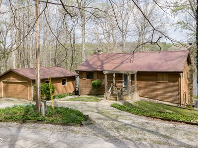 4534 Executive Dr