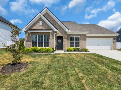 2905 Woodcrest Dr