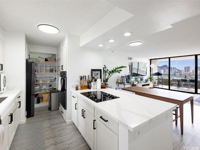 581 Kamoku St APT EWA2302