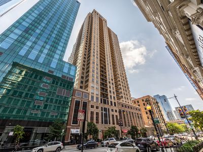 1111 S Wabash Ave APT 2210