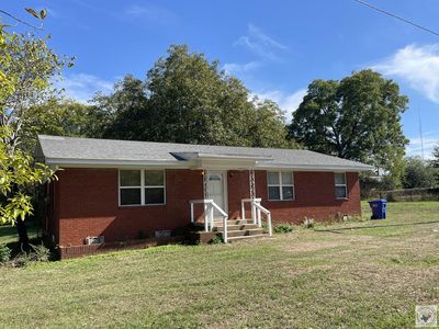 504 N Kaufman St