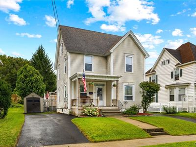 203 2nd St