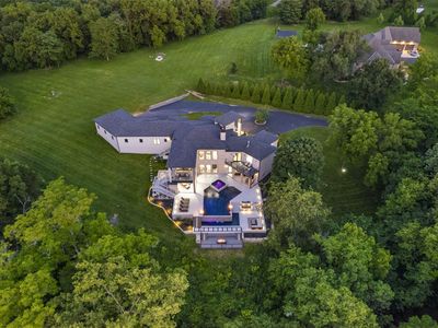 5817 E Summit View Drive