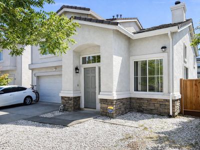 1002 Furlong Dr