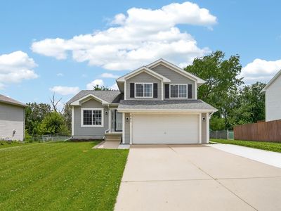 Property at 485 Fawn Cir, Pleasant Hill, IA