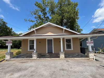 2329 Sutherland Ave