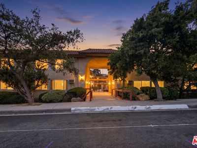 3907 La Crescenta Ave APT 203