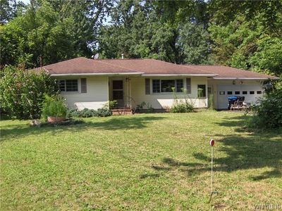5 Maureen Dr