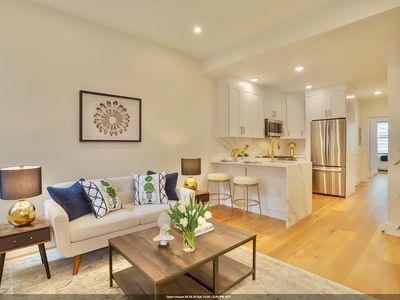 842 Park Ave #402