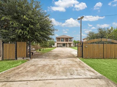 4414 Ivy Ln