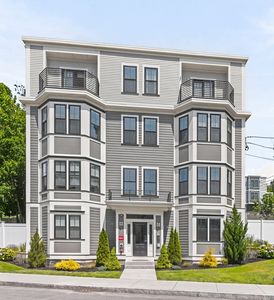251 Minot St #3