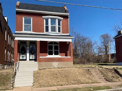 5331 Ridge Ave