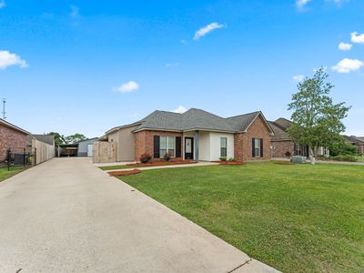 Property at 4693 Avery Grace Blvd, Addis, LA