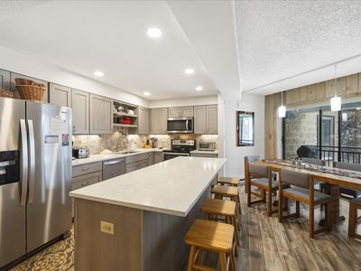 745 Columbine Rd APT A-104