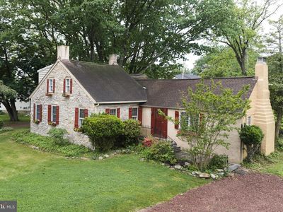 1465 Makefield Rd