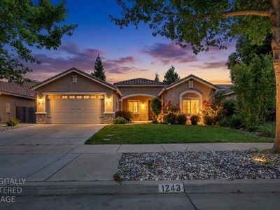 1243 Santa Barbara Way