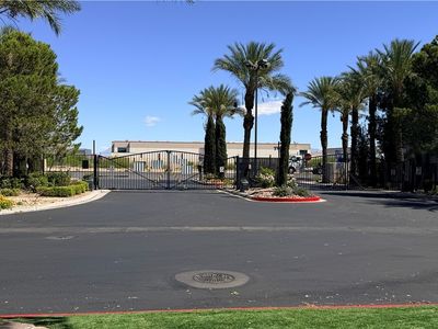 7255 W Sunset Rd APT 2027