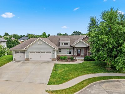 2010 Surrey Ct