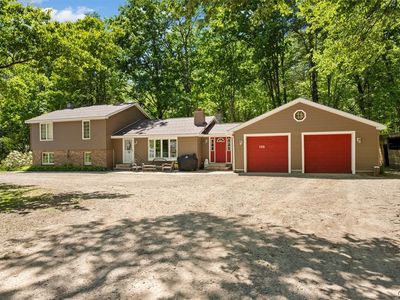 100 Sarah Dr
