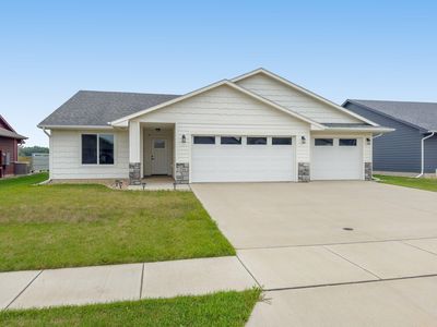 750 E High Pointe St