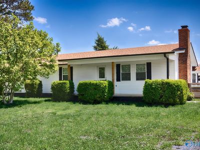21528 Edgewood Rd