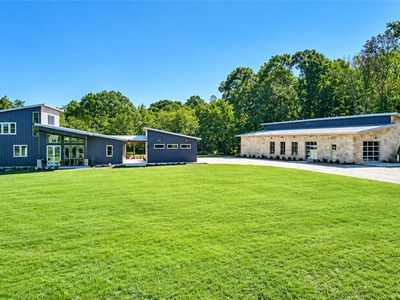 11201 Short Rd