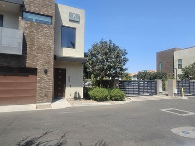 901 S SMITH Road #1001