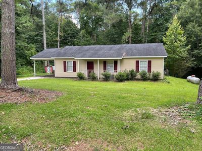 Property at 200 Glover Cir, Newnan, GA