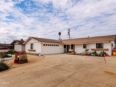 1305 N 1st Pl
