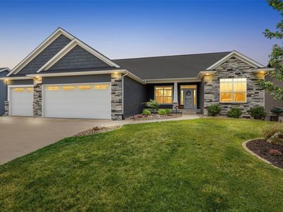 884 Archer Dr