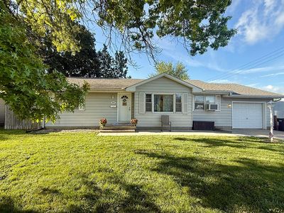 Property at 514 Cahill St, Arthur, IL