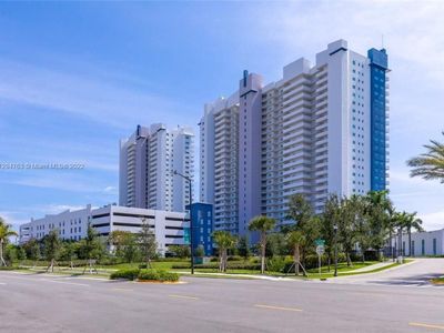 15051 Royal Oaks Ln APT 503