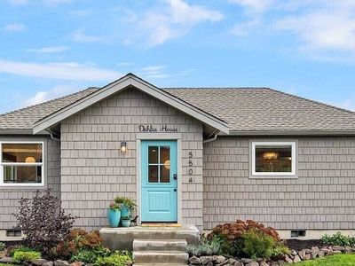 5504 318th Avenue NE