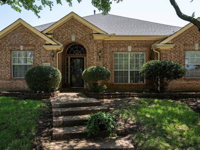 5833 Legend Ln