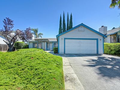 1400 Pebblewood Dr