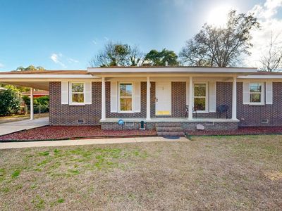 Property at 1301 Sassar St, Dothan, AL