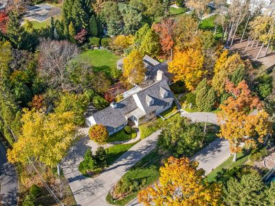1070 Meadow Ln