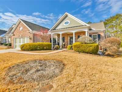 6404 Falling Water Ln