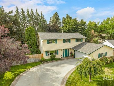 2887 S Snowflake Dr