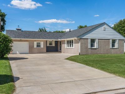 1313 Westmoor Dr