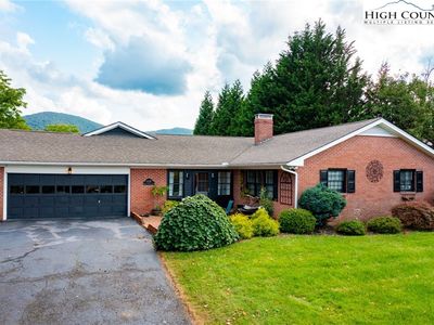 438 Glade Valley Road