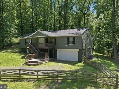 Property at 128 Orchard Lagoon Dr, Linden, VA
