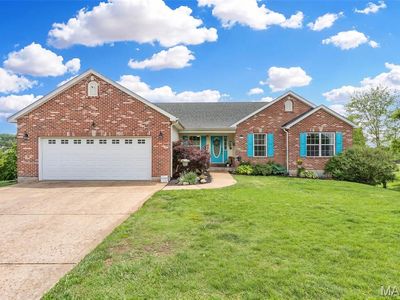 Property at 422 Lighthouse Ct, Villa Ridge, MO